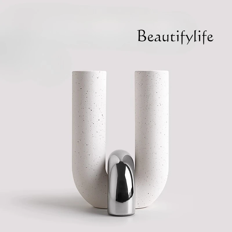 Light luxury creative simple U-shaped cross vase ornament living room entrance TV cabinet frosted ceramic flower ware
Light luxury creative simple U-shaped cross vase ornament living room entrance TV cabinet frosted ceramic flower ware