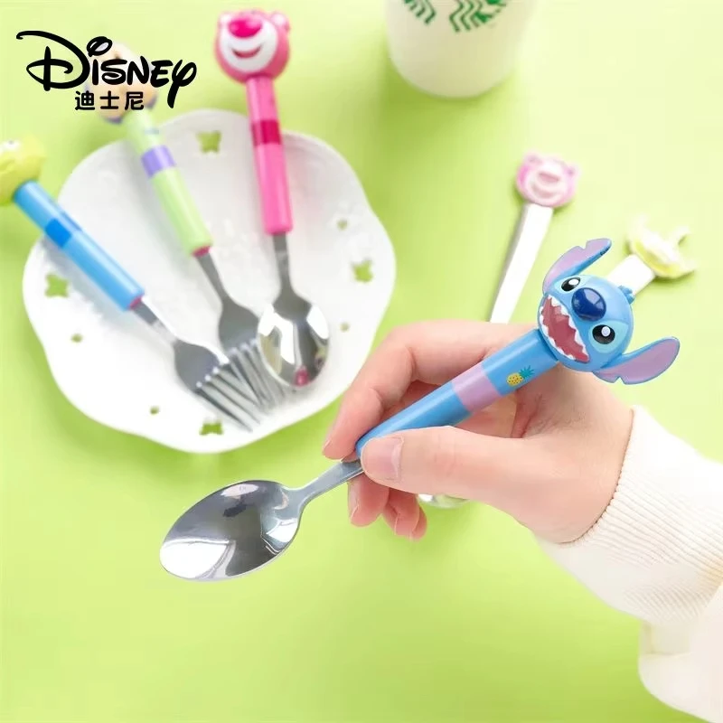 Новый набор столовых приборов Disney Stitch из нержавеющей стали, 3D мультяшная ложка-вилка, детские предметы первой необходимости для школы на открытом воздухе, прочная посуда, подарок 2025
Новый набор столовых приборов Disney Stitch из нержавеющей стали, 3D мультяшная ложка-вилка, детские предметы первой необходимости для школы на открытом воздухе, прочная посуда, подарок 2025