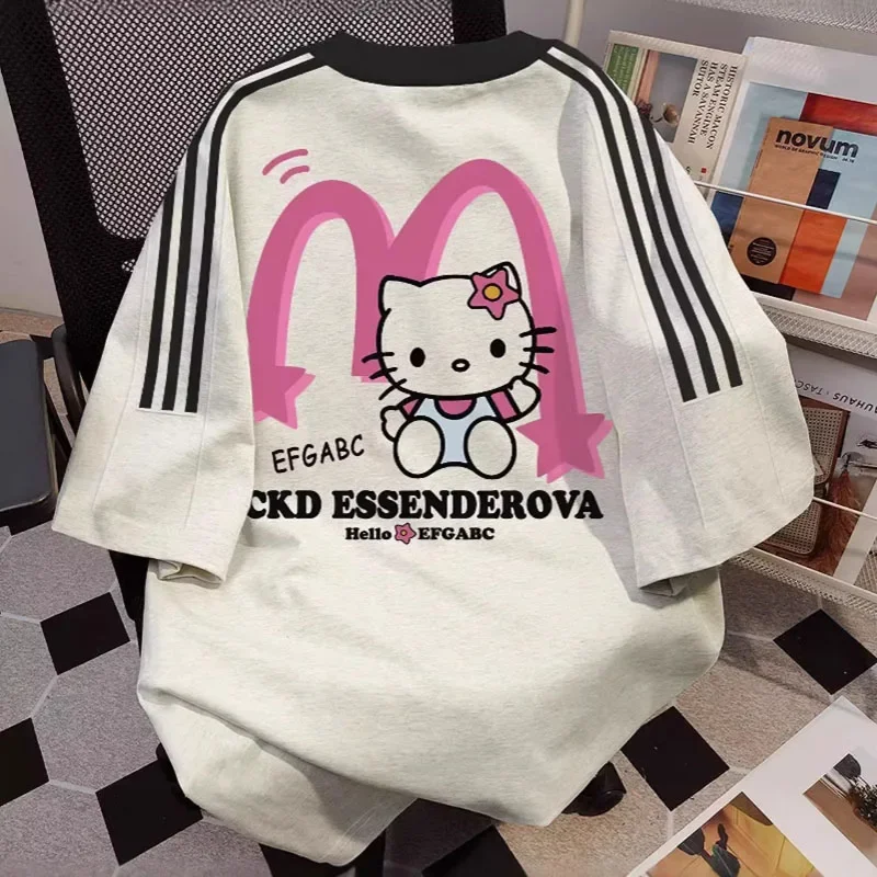 Свободная футболка Sanriou Hello Kitty, одежда для девочек, новинка 2024, летний белый наряд для родителей и детей, милый мягкий спортивный подарок для женщин и девочек и мальчиков
Свободная футболка Sanriou Hello Kitty, одежда для девочек, новинка 2024, летний белый наряд для родителей и детей, милый мягкий спортивный подарок для женщин и девочек и мальчиков