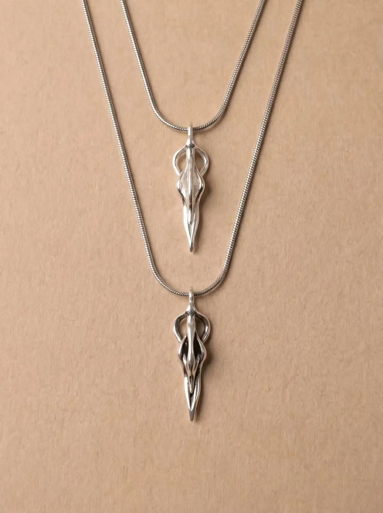 Handcrafted Pure Silver Pendant Style Flowing Texture Simple Silver Necklace Jewelry Reecounter Meeting Flame
Handcrafted Pure Silver Pendant Style Flowing Texture Simple Silver Necklace Jewelry Reecounter Meeting Flame