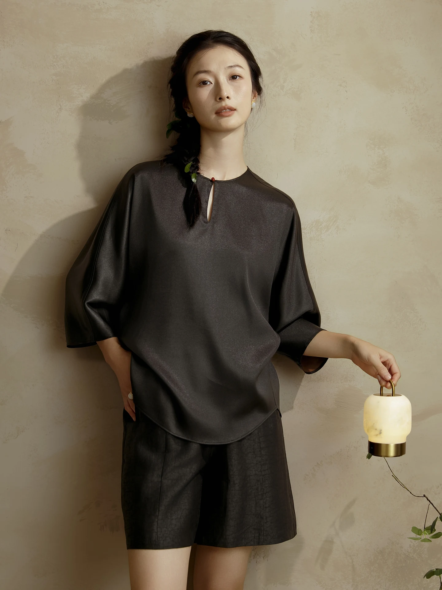 Younger Version High-End Women's Fashion Xiangyun Silk Top Chinese Style Short Sleeve round Neck Two-Piece Set Summer Wear
Younger Version High-End Women's Fashion Xiangyun Silk Top Chinese Style Short Sleeve round Neck Two-Piece Set Summer Wear