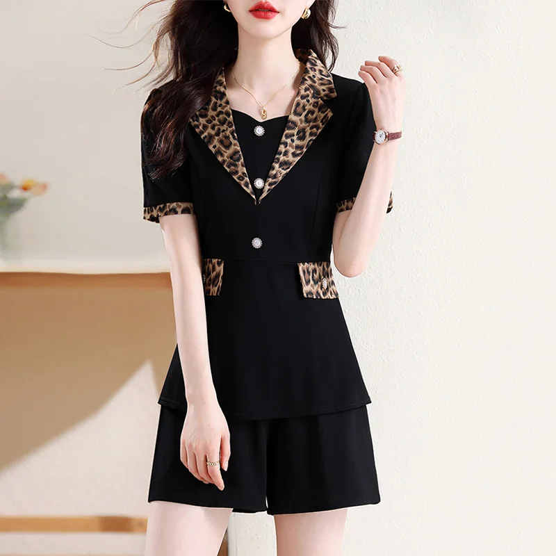 Summer Women Office Two Piece Set Leopard Print V Neck Short Sleeve Top And Shorts Casual Plus Size Black Slim Loose Tracksuit
Summer Women Office Two Piece Set Leopard Print V Neck Short Sleeve Top And Shorts Casual Plus Size Black Slim Loose Tracksuit