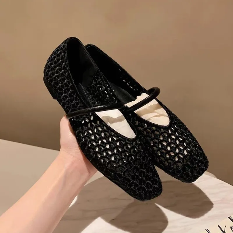 New Summer French Square Toe Hollow-Out Woven Strap Breathable Versatile Beach Shoes 2026
New Summer French Square Toe Hollow-Out Woven Strap Breathable Versatile Beach Shoes 2026