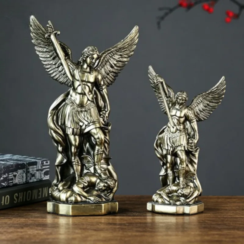Resin Statue Retro Luxury Sculpture Entrance Hall Creative Decoration Ornaments Office Desk Aesthetic Miniature Figurines
Resin Statue Retro Luxury Sculpture Entrance Hall Creative Decoration Ornaments Office Desk Aesthetic Miniature Figurines