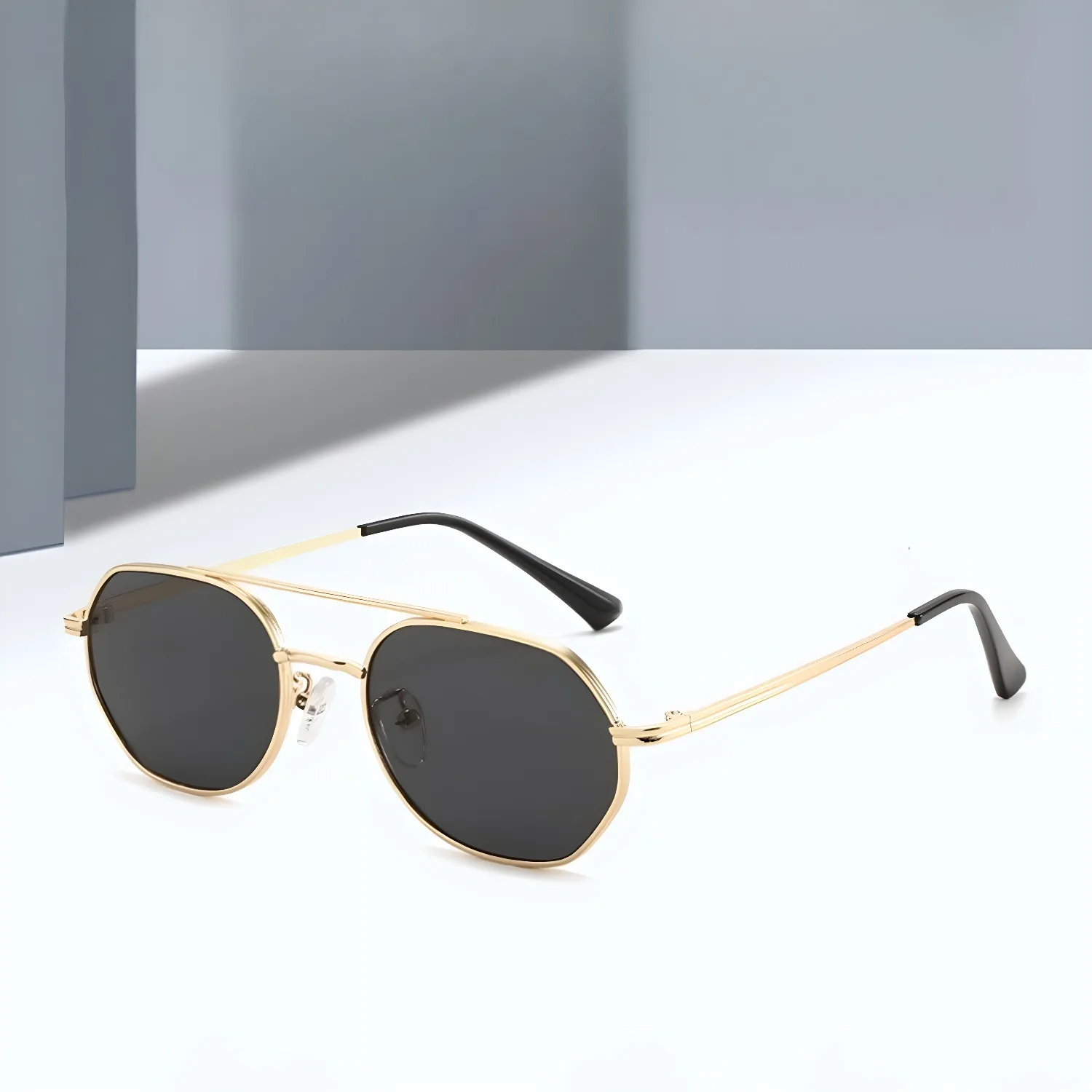 Classic Double Bridge Aviator Sunglasses Metal Small Frame UV400 Protection Unisex Pilot Eyewear KV5B02 Professional
Classic Double Bridge Aviator Sunglasses Metal Small Frame UV400 Protection Unisex Pilot Eyewear KV5B02 Professional