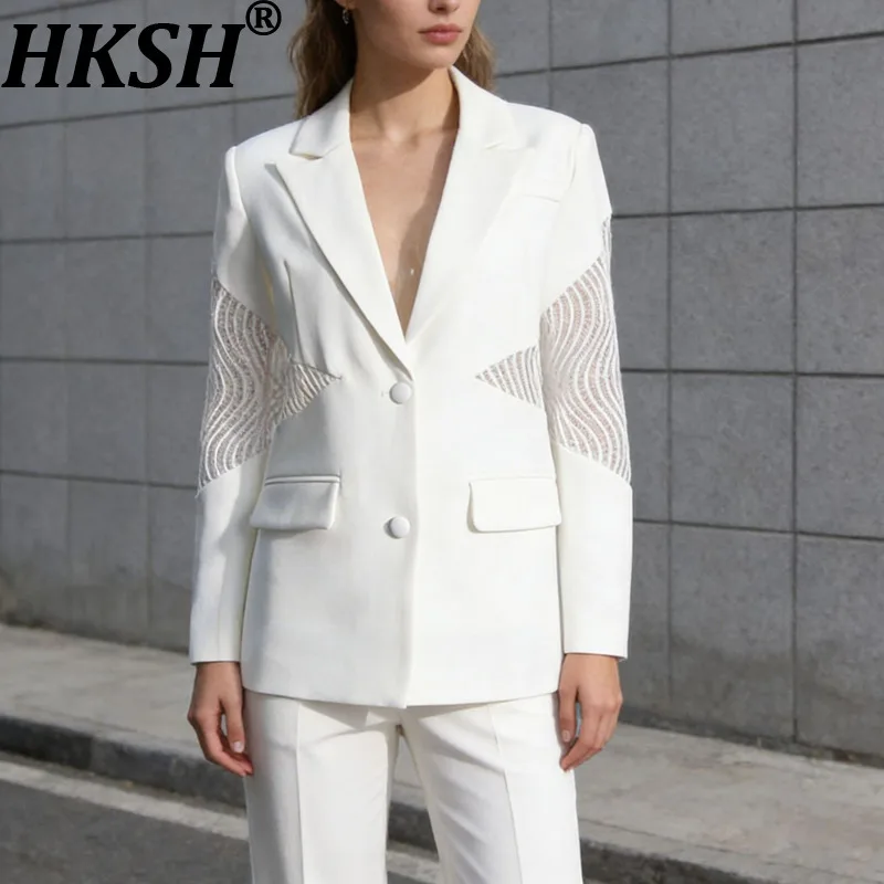 HKSH Spring Autumn New Women Blazer Hollow Out Sheer Lace Patchwork Single Breasted Long Sleeves Trend Elegant Sexy Coat HK18271
HKSH Spring Autumn New Women Blazer Hollow Out Sheer Lace Patchwork Single Breasted Long Sleeves Trend Elegant Sexy Coat HK18271