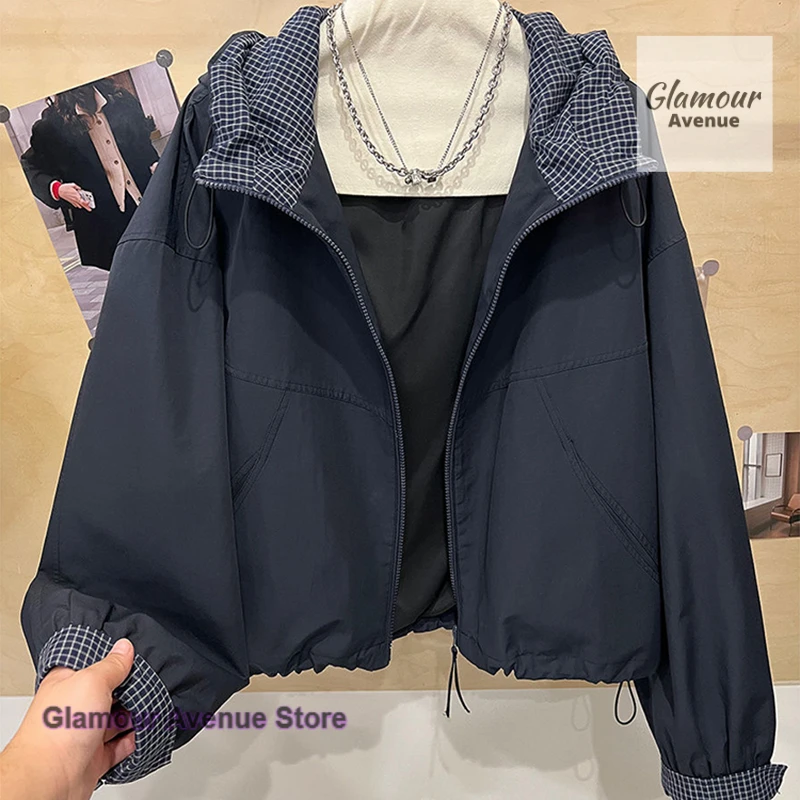 Korean style solid color hooded jacket women's spring and autumn new high-grade fashion loose casual Joker short jacket top.
Korean style solid color hooded jacket women's spring and autumn new high-grade fashion loose casual Joker short jacket top.