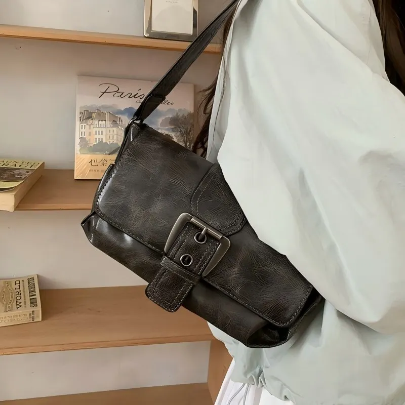CGCBAG Vintage Luxury Designer Women Tote Bag High Quality PU Leather Original Brand Female Small Square Bag Casual Handbags
CGCBAG Vintage Luxury Designer Women Tote Bag High Quality PU Leather Original Brand Female Small Square Bag Casual Handbags
