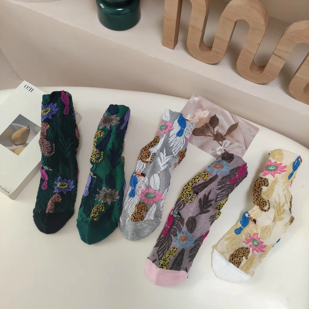 New Fall Winter Ladies Cotton Socks Cute Bow Jacquard Retro European Style Soft Mid Calf DailyWomen Socks chaussettes for girls
New Fall Winter Ladies Cotton Socks Cute Bow Jacquard Retro European Style Soft Mid Calf DailyWomen Socks chaussettes for girls