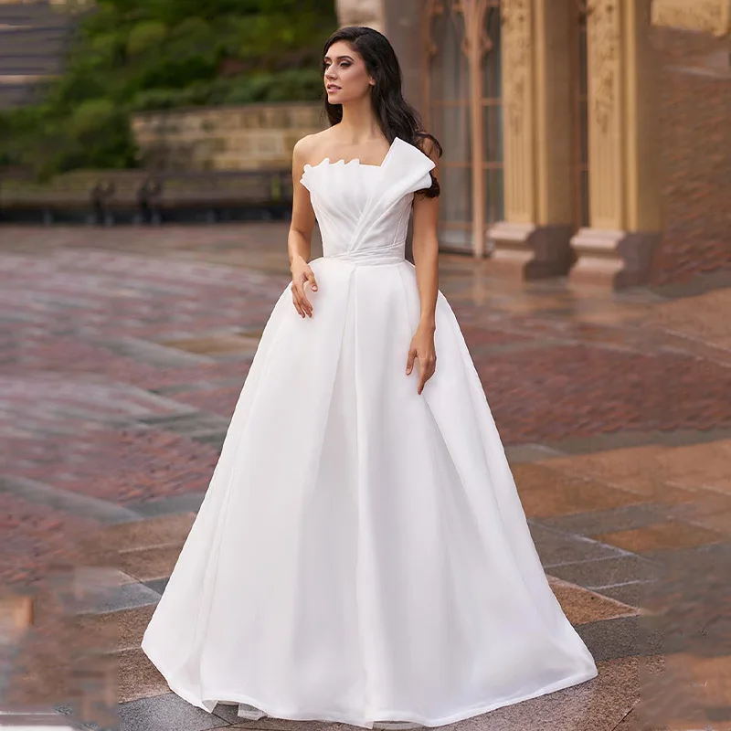 Elegant One Shoulder Ruched Neck A Line Wedding Dresses Beach Bridal Gown trouwjurk Custom Made Sleeveless 2023
Elegant One Shoulder Ruched Neck A Line Wedding Dresses Beach Bridal Gown trouwjurk Custom Made Sleeveless 2023