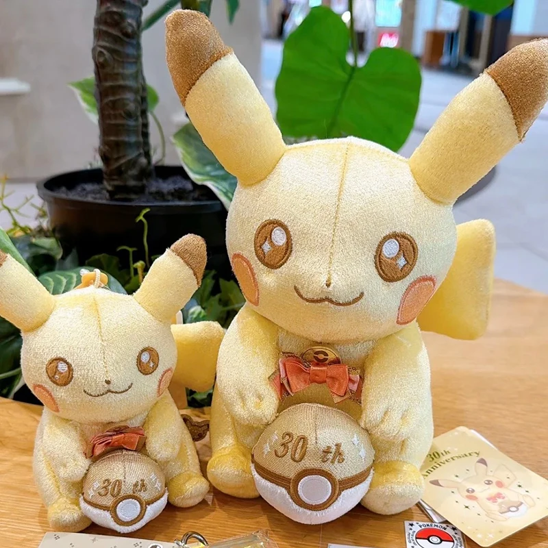 Плюшевый брелок Пикачу к 30-летию Pokémon, мерч по аниме и фильмам, с блестящими глазами, украшение для сумки, подарок, в наличии
Плюшевый брелок Пикачу к 30-летию Pokémon, мерч по аниме и фильмам, с блестящими глазами, украшение для сумки, подарок, в наличии