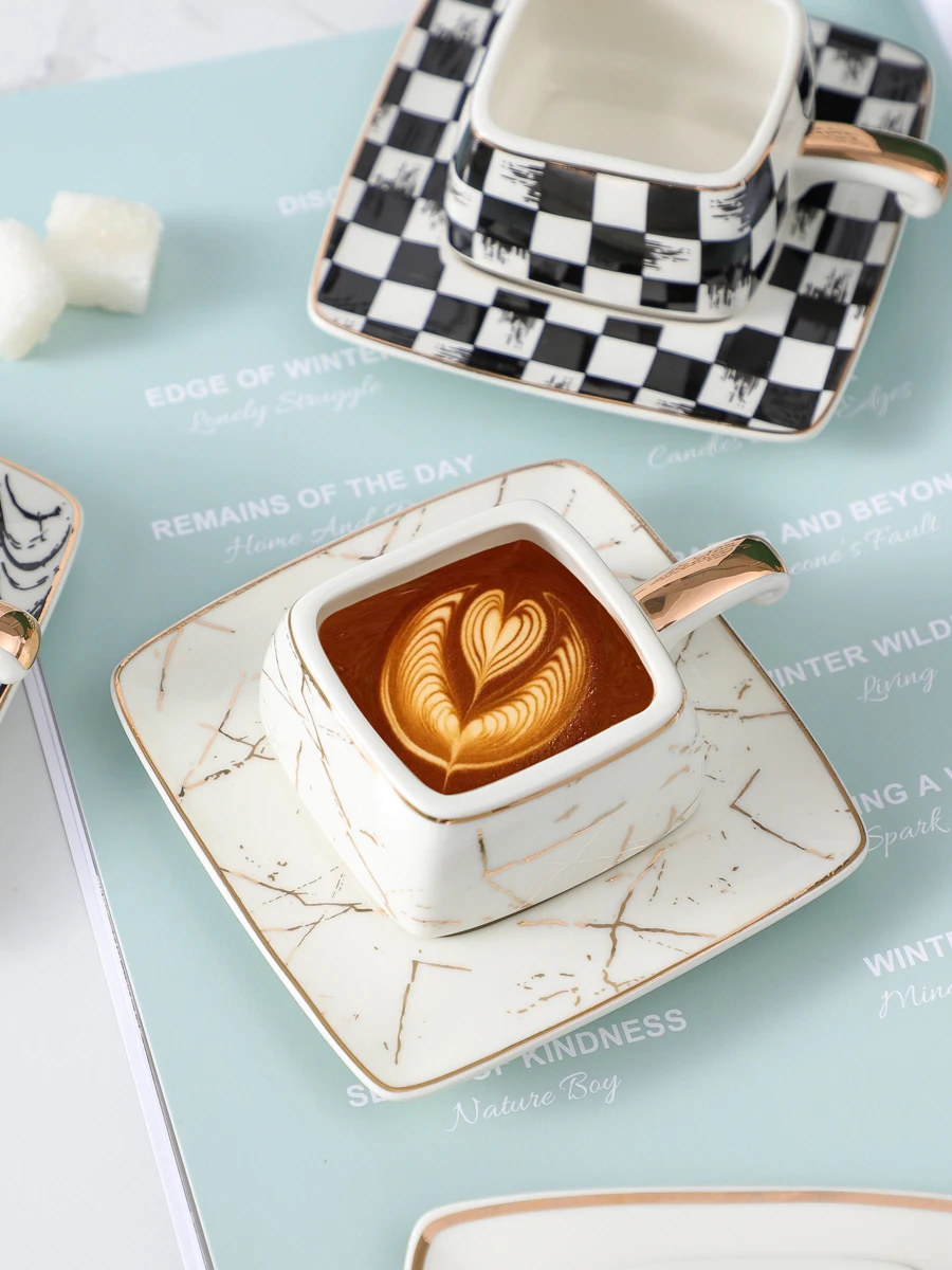 80ml Mini Turkey Espresso Cup and Dish Italy Ceramic Coffee Tea Cups Saucers Creative Kitchen Office Tableware Modern Home Decor
80ml Mini Turkey Espresso Cup and Dish Italy Ceramic Coffee Tea Cups Saucers Creative Kitchen Office Tableware Modern Home Decor