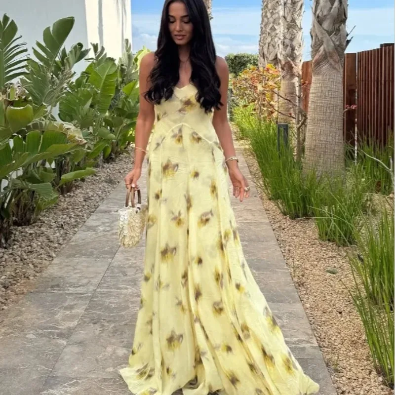 Желтое макси-платье с принтом, V-образным вырезом, на бретельках, с открытой спиной, с высокой талией, плиссированное, длинное, для летних вечеринок
Желтое макси-платье с принтом, V-образным вырезом, на бретельках, с открытой спиной, с высокой талией, плиссированное, длинное, для летних вечеринок