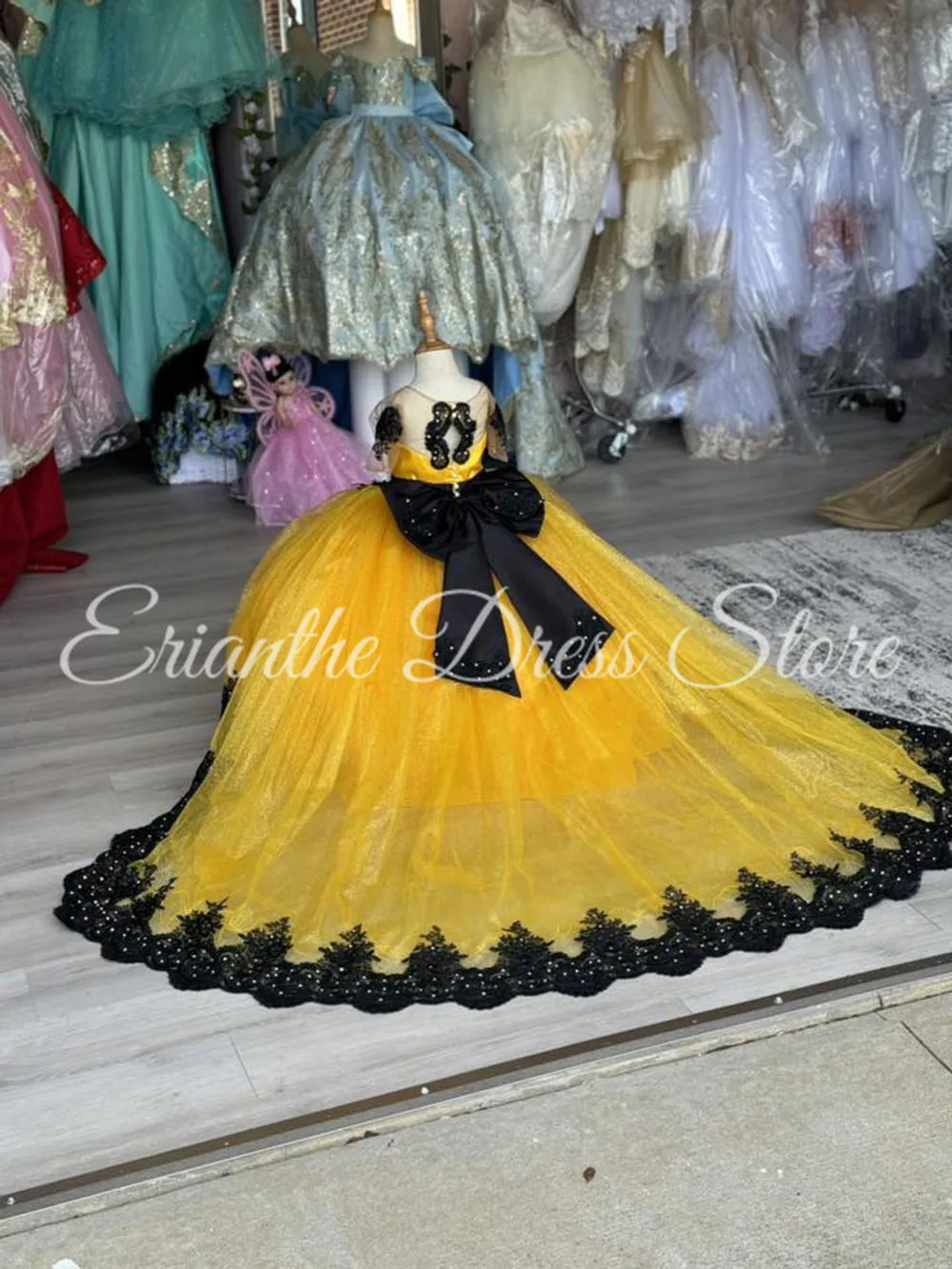 Yellow Flower Girl Dress For Wedding Tulle Puffy Kids Birthday Party Lace Applique First Communion Ball Gowns Customized
Yellow Flower Girl Dress For Wedding Tulle Puffy Kids Birthday Party Lace Applique First Communion Ball Gowns Customized