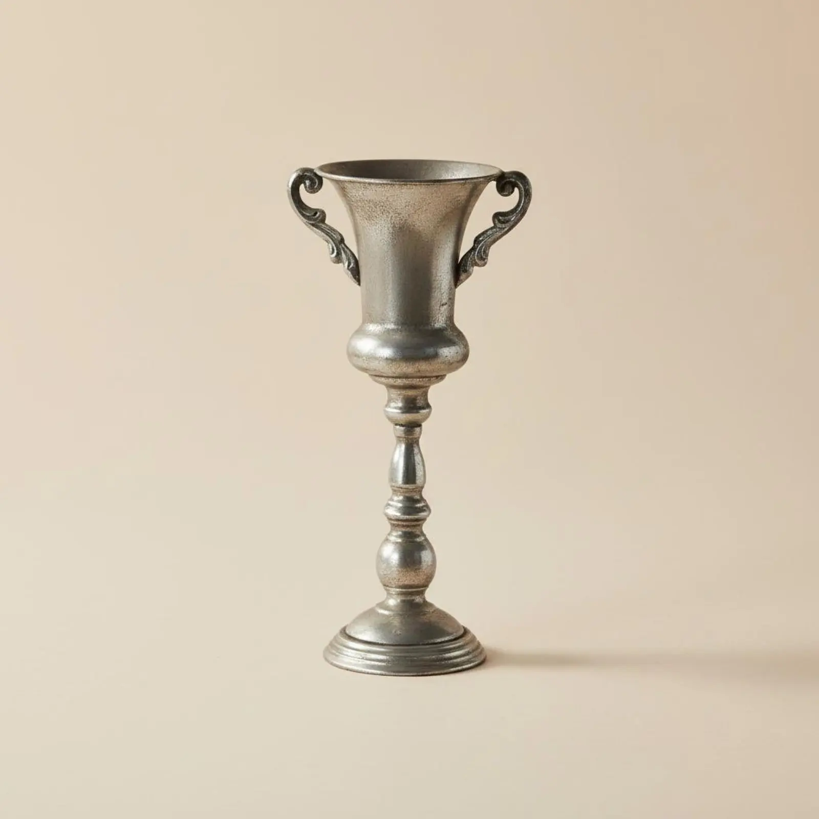 2 Pieces Ornate Pedestal Flower Vase Vintage Look Pedestal Vase for Garden, Tabletop Display
2 Pieces Ornate Pedestal Flower Vase Vintage Look Pedestal Vase for Garden, Tabletop Display
