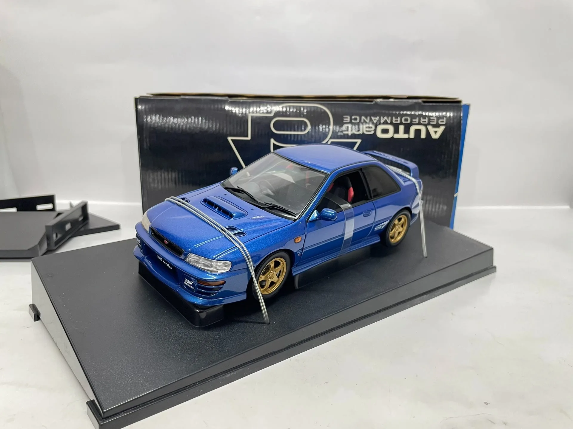 Autoart 1:18 Impreza WRX GC8 Blue JDM Simulation Limited Edition All Open Alloy Metal Static Car Model Toy Gift
Autoart 1:18 Impreza WRX GC8 Blue JDM Simulation Limited Edition All Open Alloy Metal Static Car Model Toy Gift