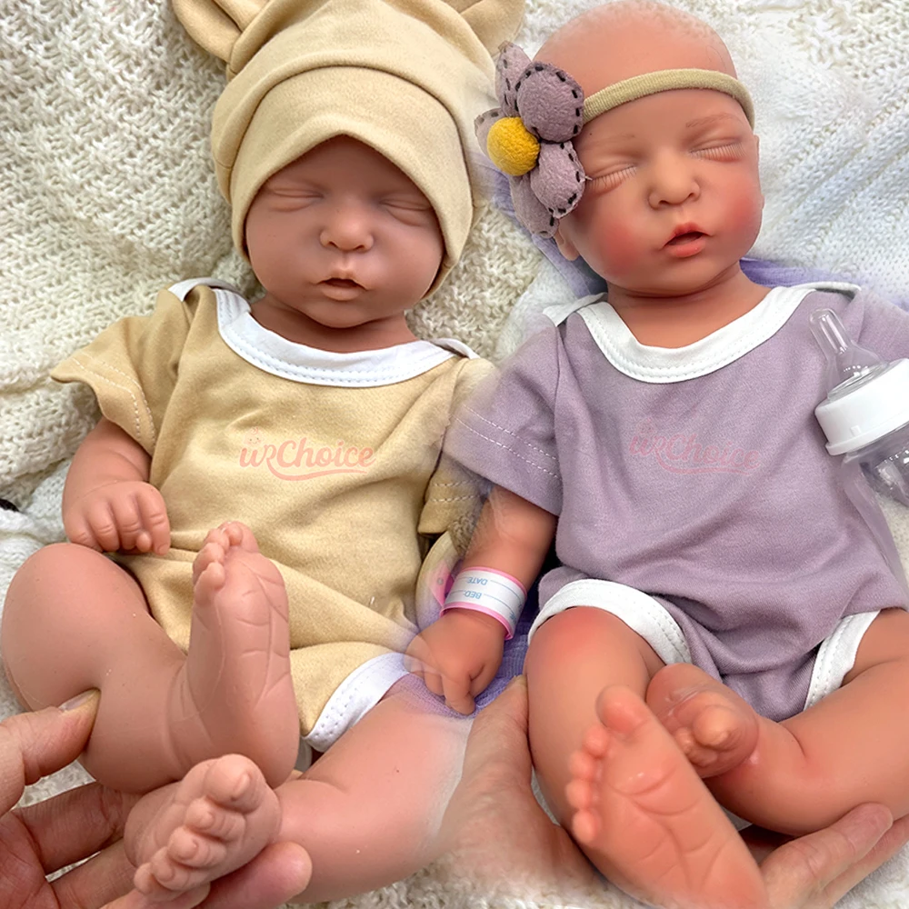45cm Silicone Reborn Baby Girl Handmade Soft Lifelike Waterproof Newborn Doll Toy Comfortable to Hold for Christmas Gift
45cm Silicone Reborn Baby Girl Handmade Soft Lifelike Waterproof Newborn Doll Toy Comfortable to Hold for Christmas Gift