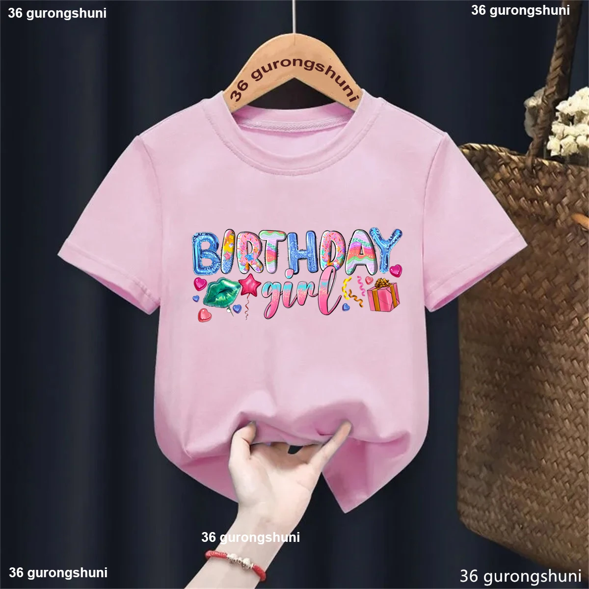 New Lips Gift Box Birthday Girl Printed T-shirt for Girl Design Best Gift Clothing for Birthday Kids Party Fashion Summer Tshirt
New Lips Gift Box Birthday Girl Printed T-shirt for Girl Design Best Gift Clothing for Birthday Kids Party Fashion Summer Tshirt