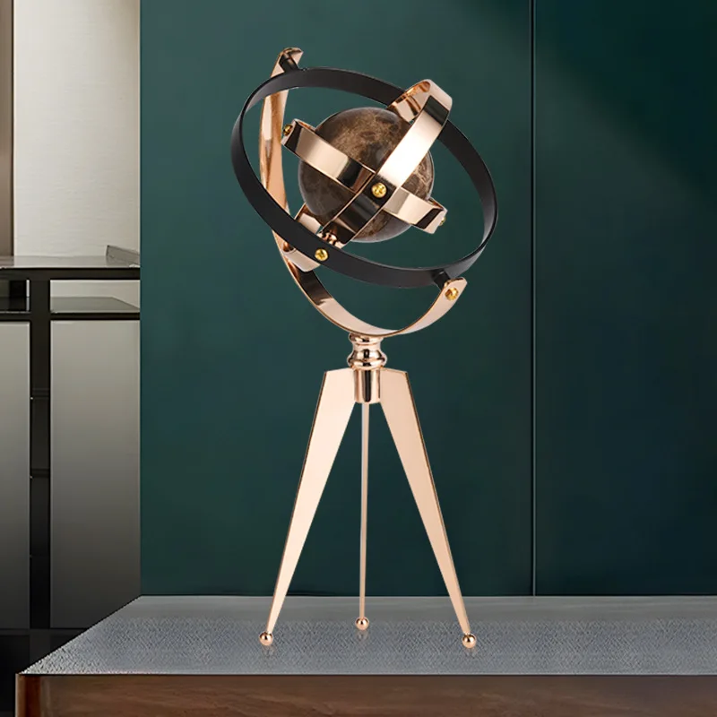 Gold Table Clock Luxury Metal Office Desk Clocks Aesthetic Tabletop Creative Quartz Desktop Clock Silent Home and Decoration
Gold Table Clock Luxury Metal Office Desk Clocks Aesthetic Tabletop Creative Quartz Desktop Clock Silent Home and Decoration