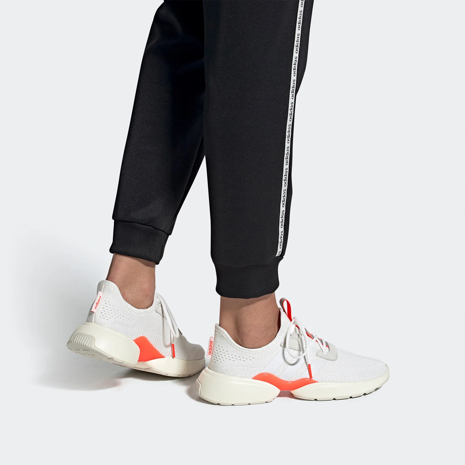 Adidas Genuine neo MAVIA X Women's Casual Running Shoes EH2528
Adidas Genuine neo MAVIA X Women's Casual Running Shoes EH2528