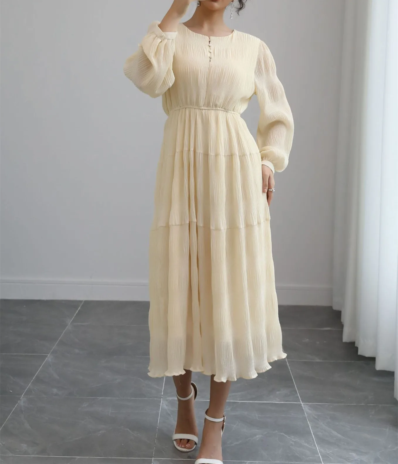 New Fashion Sexy Puff Sleeve O-neck Fit And Flare Button Solid Color Slim Fit Mid-Calf Dress For Women,3 Colors
New Fashion Sexy Puff Sleeve O-neck Fit And Flare Button Solid Color Slim Fit Mid-Calf Dress For Women,3 Colors