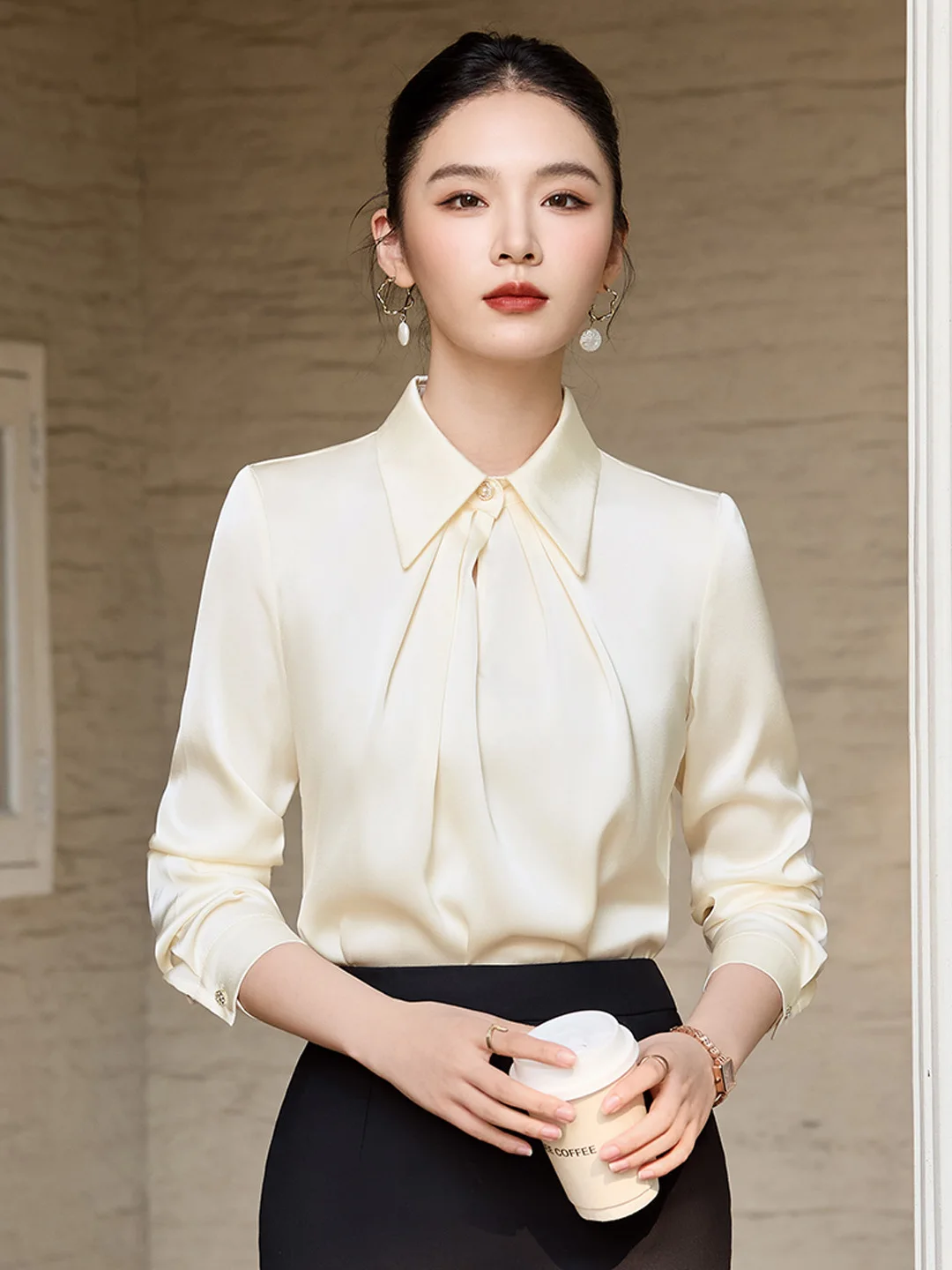 Elegant Long Sleeve Business Shirt for Women Fashionable Ladylike Style Hong Kong Style Professional Top Quality Polyester Fiber
Elegant Long Sleeve Business Shirt for Women Fashionable Ladylike Style Hong Kong Style Professional Top Quality Polyester Fiber
