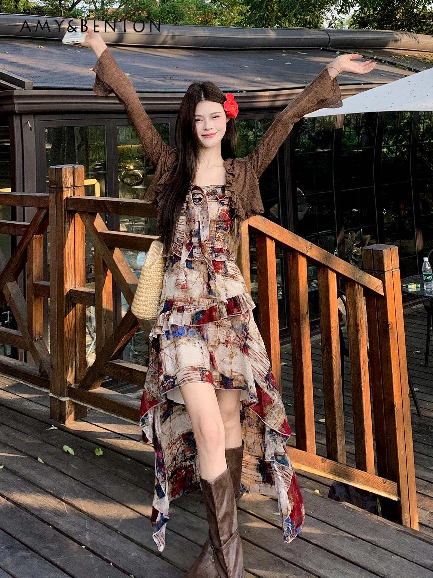 Summer 2025 New Vintage Oil Painting Suspender Dress Women's Floral Trailing Dovetail Dress Travel Wear Suit Two-piece Set
Summer 2025 New Vintage Oil Painting Suspender Dress Women's Floral Trailing Dovetail Dress Travel Wear Suit Two-piece Set