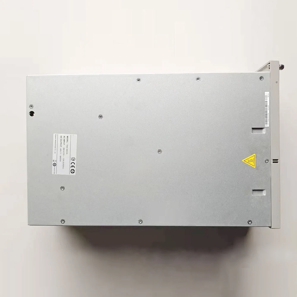 Для оригинального коммуникационного источника питания R48-5800A, 100 А, высокая мощность
Для оригинального коммуникационного источника питания R48-5800A, 100 А, высокая мощность