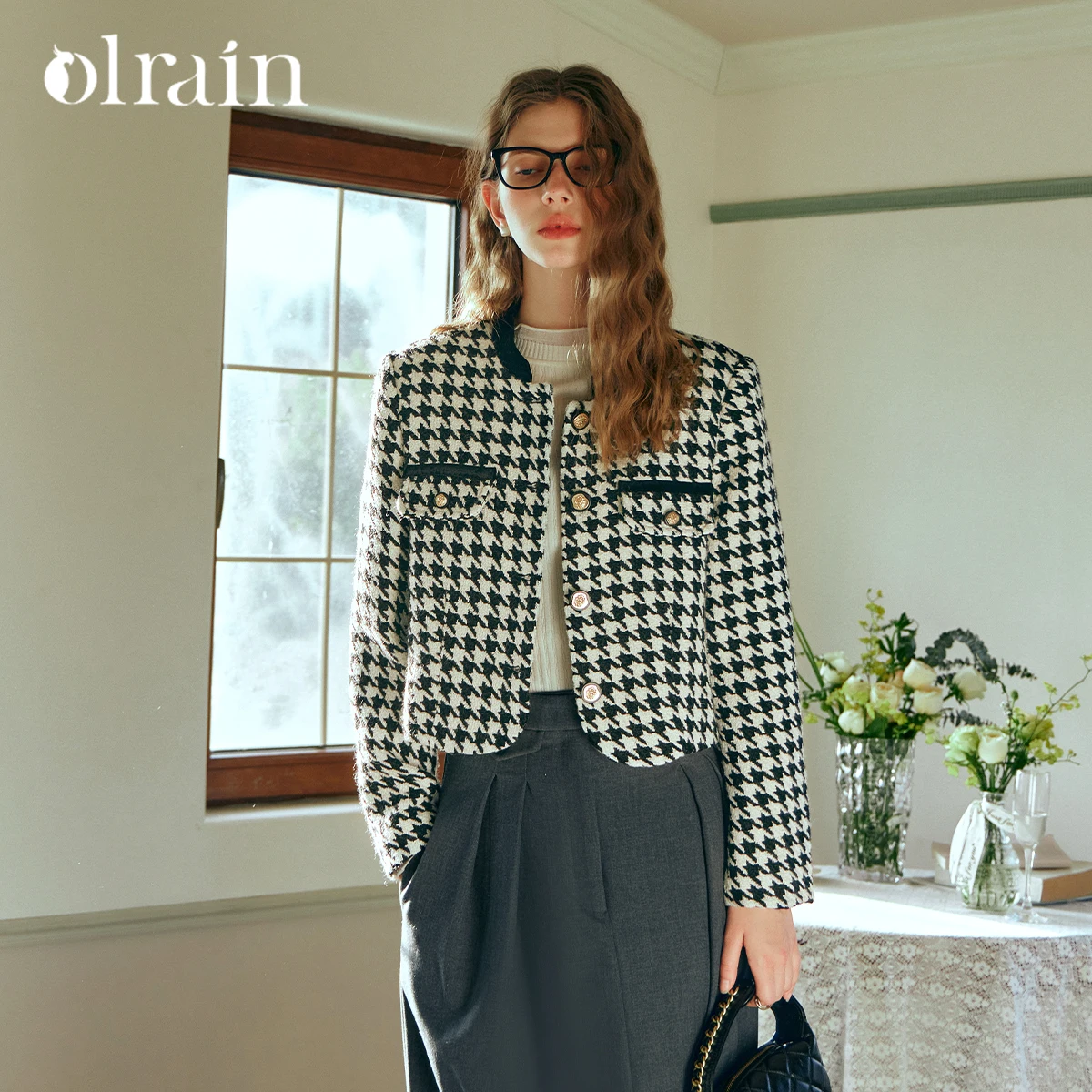 OLrain French Style Plaid Jackets Women 2025 Spring Straight Wool Blend Stand Neck Long Sleeve Party Evening Coats G23QW85629
OLrain French Style Plaid Jackets Women 2025 Spring Straight Wool Blend Stand Neck Long Sleeve Party Evening Coats G23QW85629