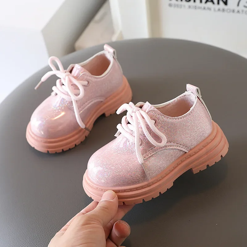 Spring Autumn Children's Leather Shoes Thick Bottom Fashion Glitter Kids Girls Single Shoes Causal Versatile Princess Mary Janes
Spring Autumn Children's Leather Shoes Thick Bottom Fashion Glitter Kids Girls Single Shoes Causal Versatile Princess Mary Janes