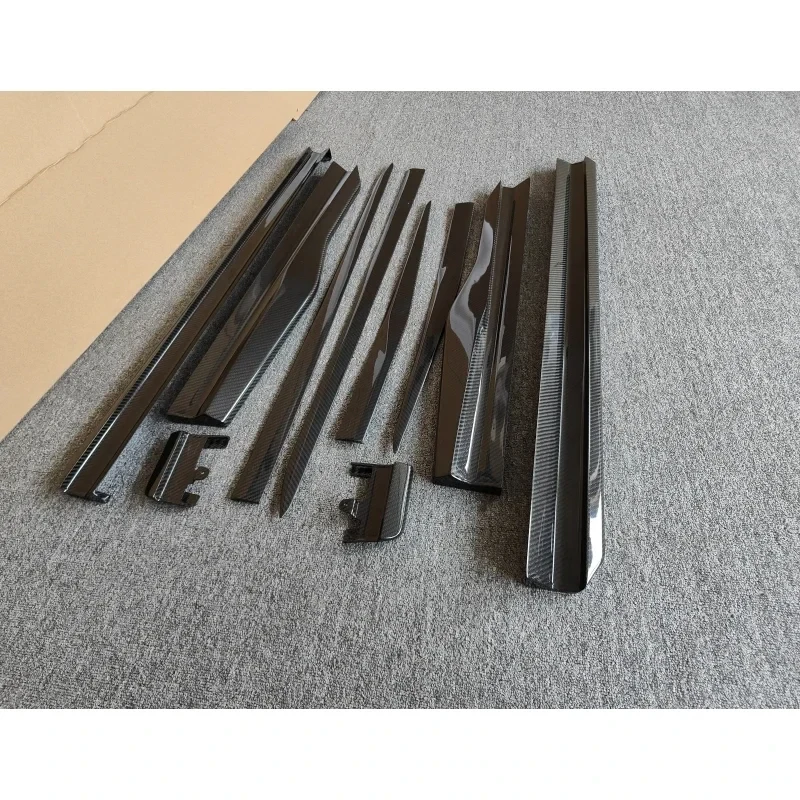High Quality Carbon Fiber Side Skirt for URUS
High Quality Carbon Fiber Side Skirt for URUS