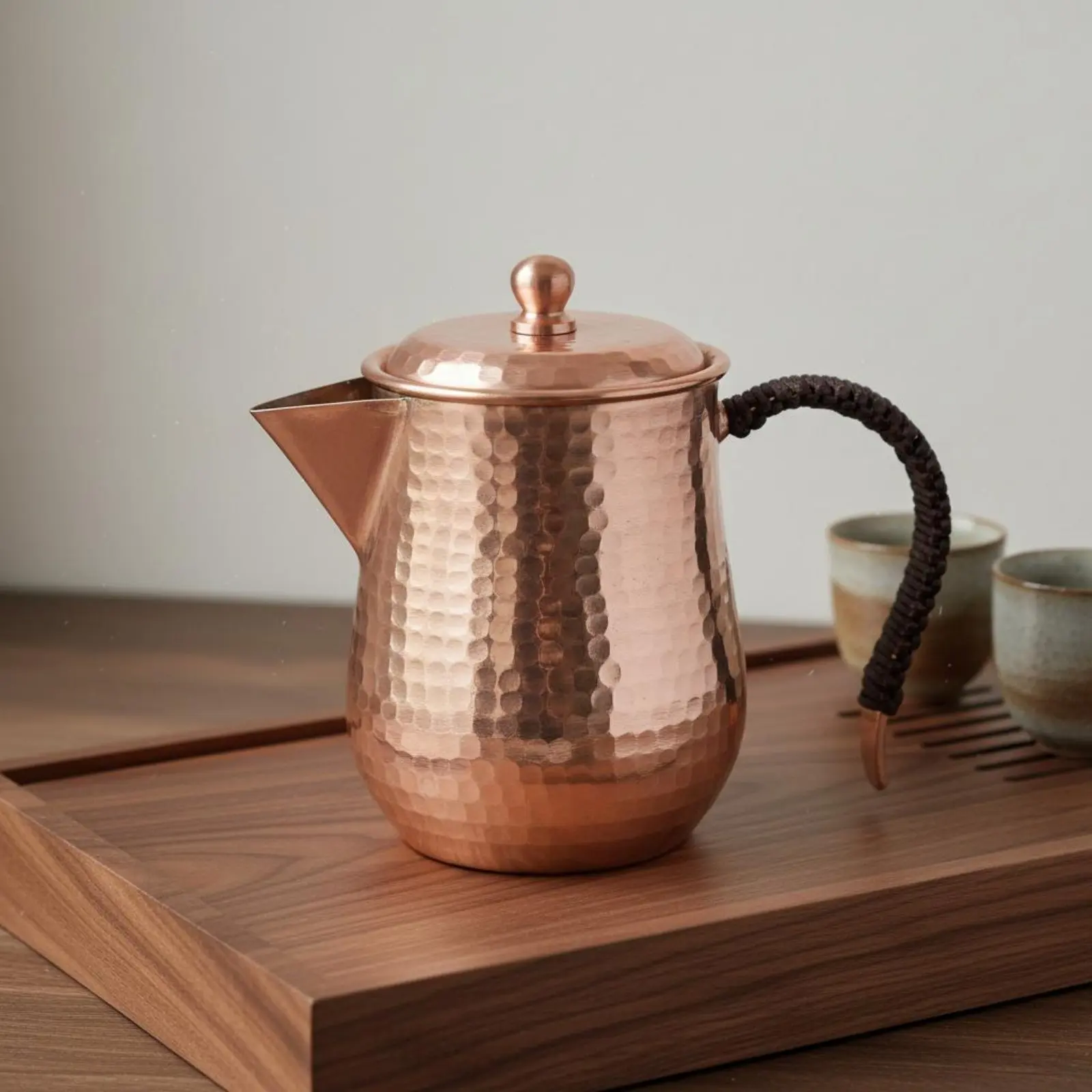 Hammered Copper Teapot Anti-Scald Handle Copper Alloy Tea Kettle Kitchenware for Home
Hammered Copper Teapot Anti-Scald Handle Copper Alloy Tea Kettle Kitchenware for Home