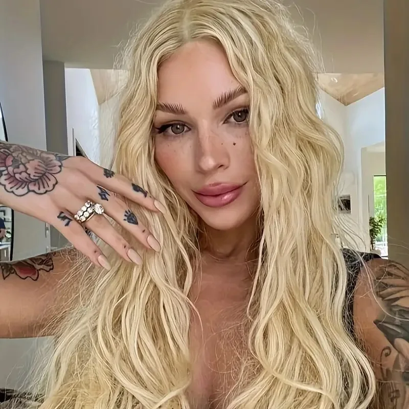 Новинка - длинный вьющийся парик в стиле волнистых волос со средней частью в европейском и американском стиле, хит продаж, полный парик с волнистыми завитками
Новинка - длинный вьющийся парик в стиле волнистых волос со средней частью в европейском и американском стиле, хит продаж, полный парик с волнистыми завитками