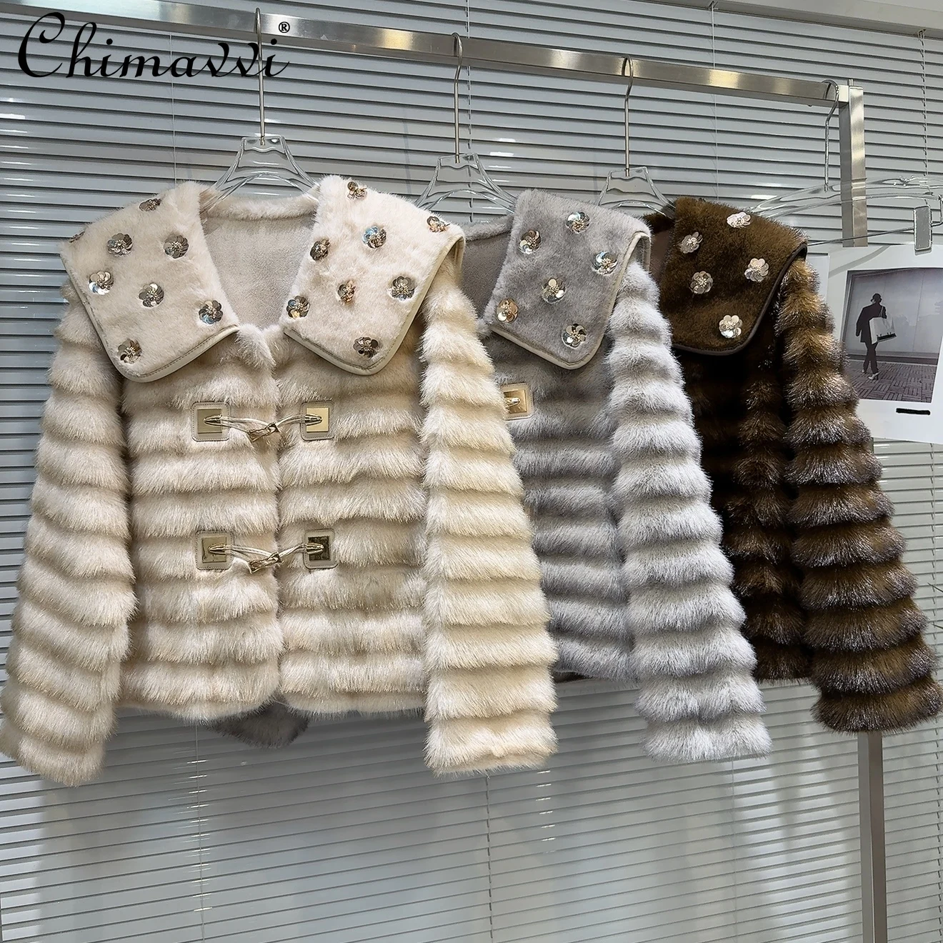 Winter New Heavy Sequined Flower Beaded Lapel Imitation Fur Jacket Loose Fashion Metal Buckle Long Sleeve Warm Elegant Lady Coat
Winter New Heavy Sequined Flower Beaded Lapel Imitation Fur Jacket Loose Fashion Metal Buckle Long Sleeve Warm Elegant Lady Coat