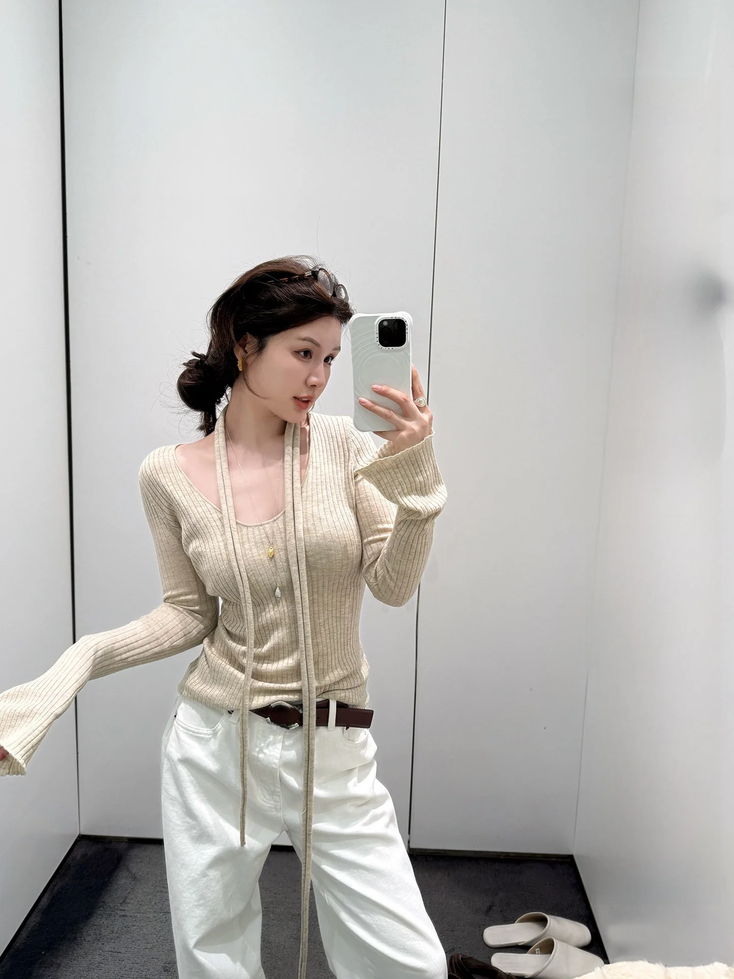 Soft Wool Knitted Sweater Women's Slimming Top IUIU AJing Home Spring Faionable Long Sve Crew Ne Sweater
Soft Wool Knitted Sweater Women's Slimming Top IUIU AJing Home Spring Faionable Long Sve Crew Ne Sweater