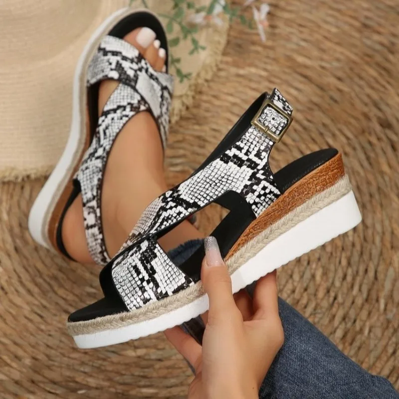 New Fashion Women's Open Toe Wedge Sandals Summer Lightweight Gladiator Non-Slip Beach Sandals Sandals for Women Plus Size 42 43
New Fashion Women's Open Toe Wedge Sandals Summer Lightweight Gladiator Non-Slip Beach Sandals Sandals for Women Plus Size 42 43