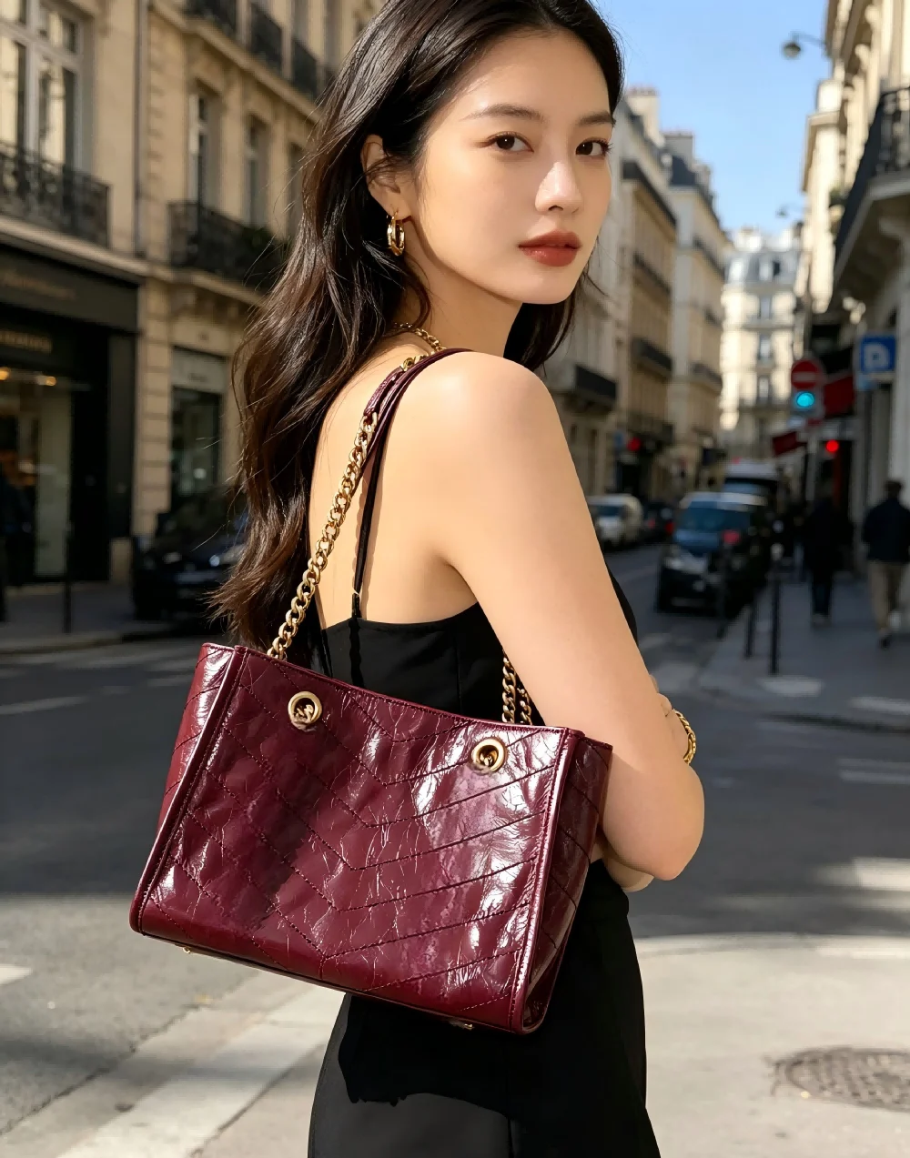 Large Capacity Chain Tote Bag for Women Shoulder Underarm Crossbody Purse Work Commute Casual Luxury Handbag
Large Capacity Chain Tote Bag for Women Shoulder Underarm Crossbody Purse Work Commute Casual Luxury Handbag