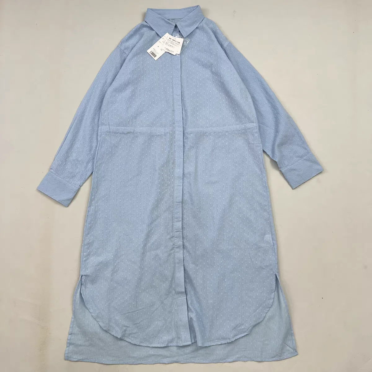 Women's Spring Summer Pure Cotton Lightweight Long Sve Collar Loose Fit irt Front Button Long Dr Split Design
Women's Spring Summer Pure Cotton Lightweight Long Sve Collar Loose Fit irt Front Button Long Dr Split Design