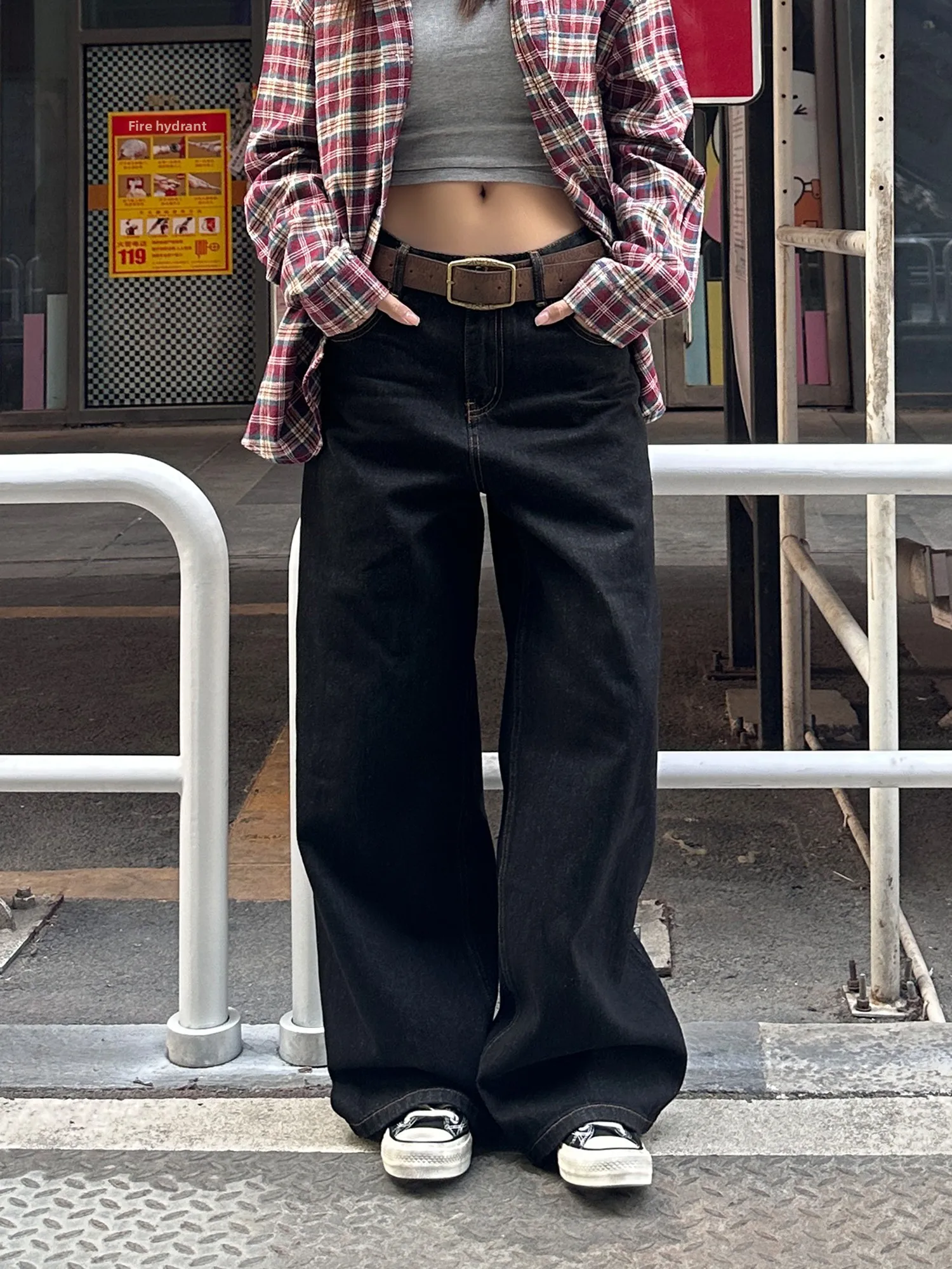 StreetStudio Свободные джинсы длиной до пола, утягивающие джинсы Bla Gold Tead, повседневная одежда для четырех сезонов
StreetStudio Свободные джинсы длиной до пола, утягивающие джинсы Bla Gold Tead, повседневная одежда для четырех сезонов