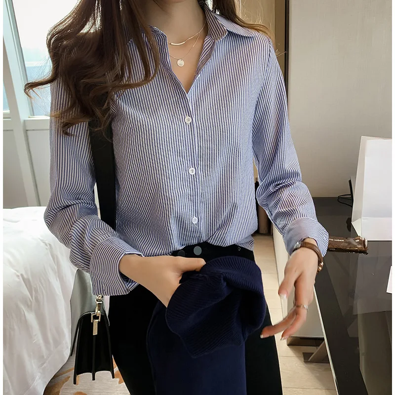 Women's Striped Shirt Loose Fit Long Sleeve Hong Kong Style Autumn 2023 New Korean Version Elegant Design Unique Top
Women's Striped Shirt Loose Fit Long Sleeve Hong Kong Style Autumn 2023 New Korean Version Elegant Design Unique Top