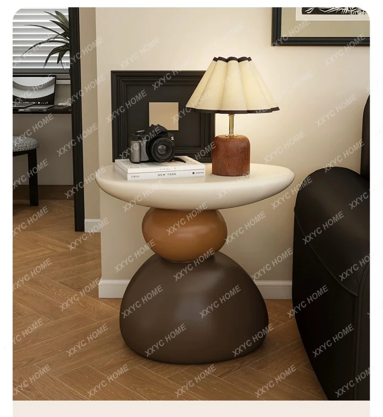 MM Creative bedside table small simple modern cartoon light luxury high-end home bedroom rack
MM Creative bedside table small simple modern cartoon light luxury high-end home bedroom rack