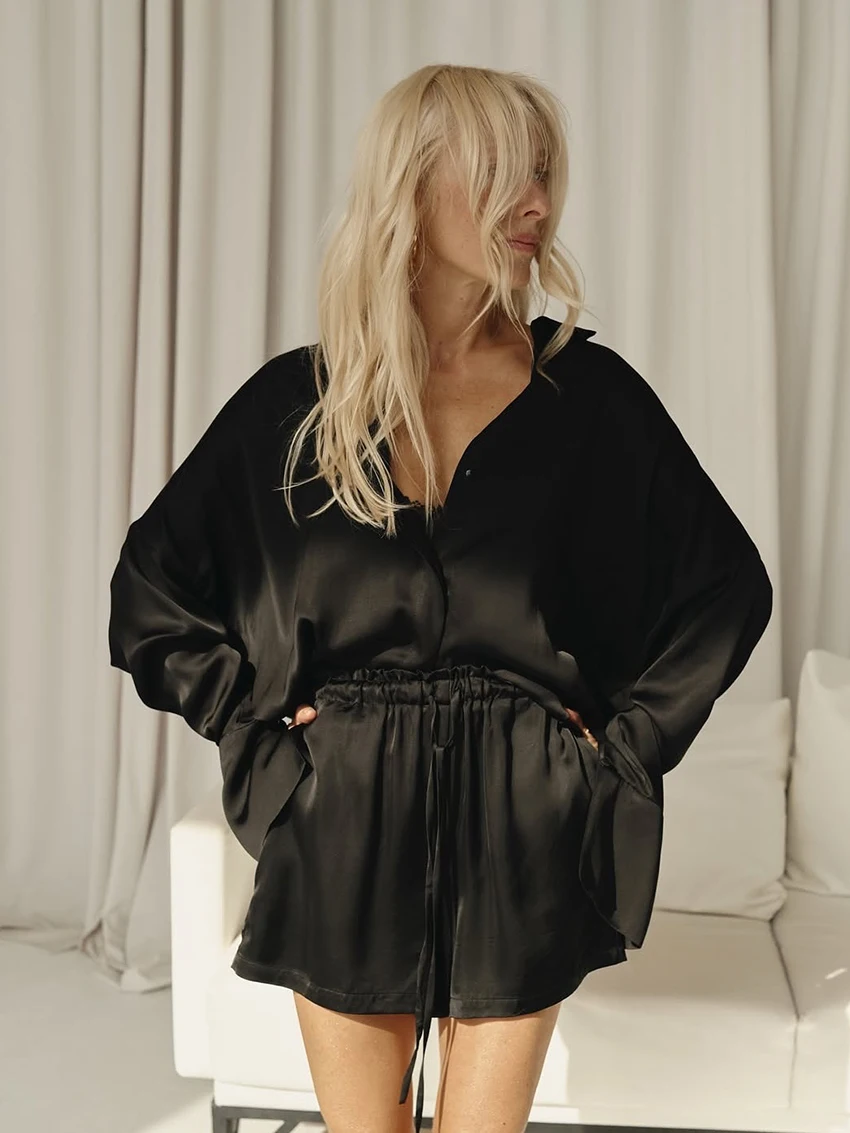 Marthaqiqi Casual Ladies Nightwear Set Turn-Down Collar Sleepwear Long Sleeve Pajamas Shorts Loose Winter Female Nightgowns Suit
Marthaqiqi Casual Ladies Nightwear Set Turn-Down Collar Sleepwear Long Sleeve Pajamas Shorts Loose Winter Female Nightgowns Suit