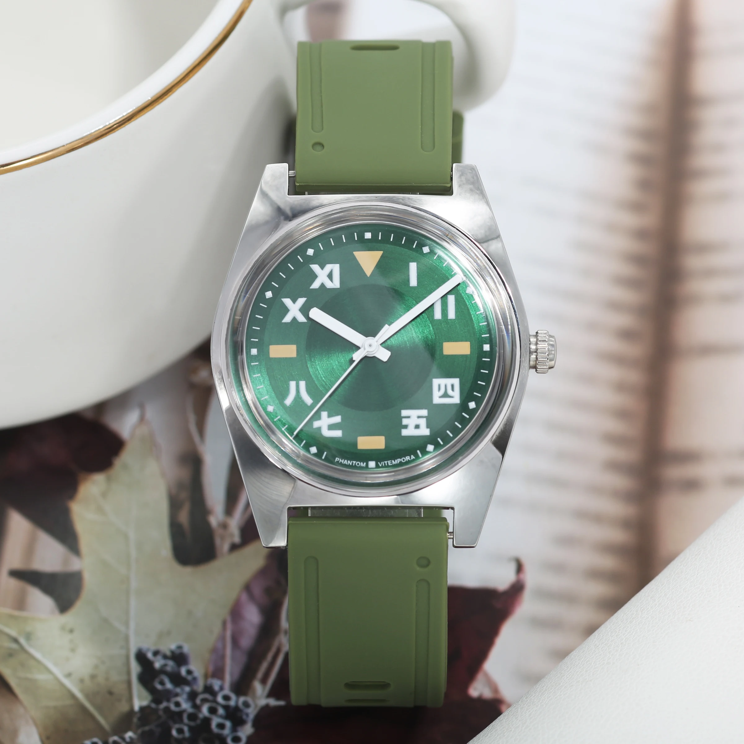 PHANTOM Men's Mechanical Watch 36mm Manual Winding Movement Fashionable Bauhaus Design Couple Gift
PHANTOM Men's Mechanical Watch 36mm Manual Winding Movement Fashionable Bauhaus Design Couple Gift