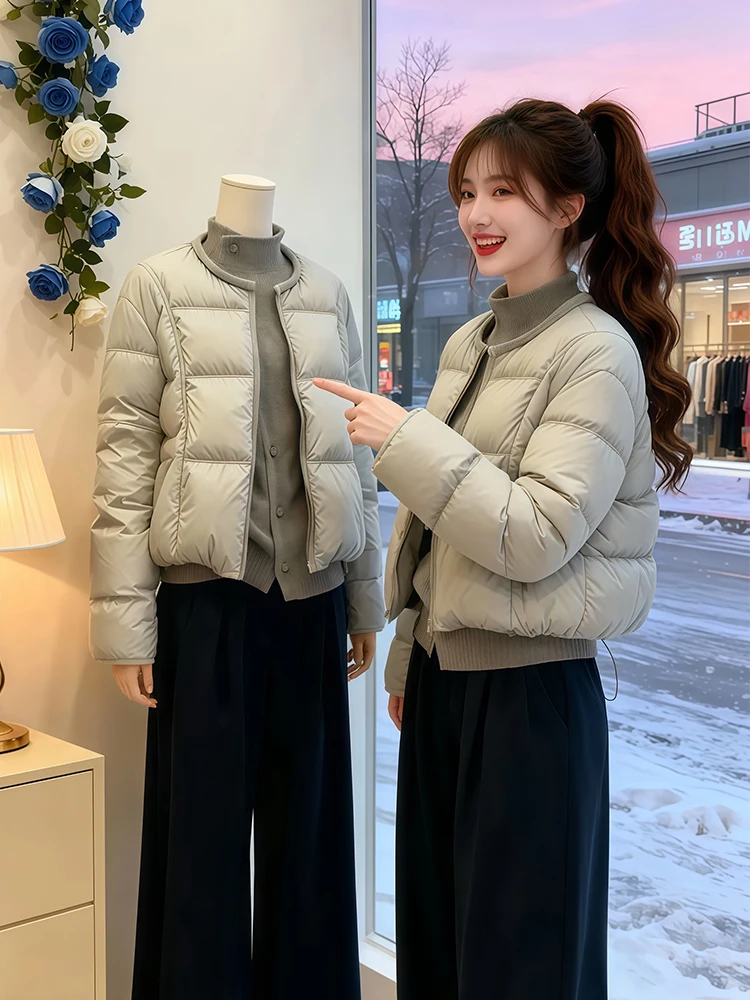 Stylish Color Simple Bread Style Short Jacket Women's Winter Thickened Warm Duck down Cotton Coat Korean Style
Stylish Color Simple Bread Style Short Jacket Women's Winter Thickened Warm Duck down Cotton Coat Korean Style
