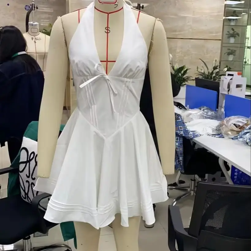 Women Halter Corset Dress Summer Casual Solid Color Backless A-Line Party Dress for Beach Club Streetwear
Women Halter Corset Dress Summer Casual Solid Color Backless A-Line Party Dress for Beach Club Streetwear