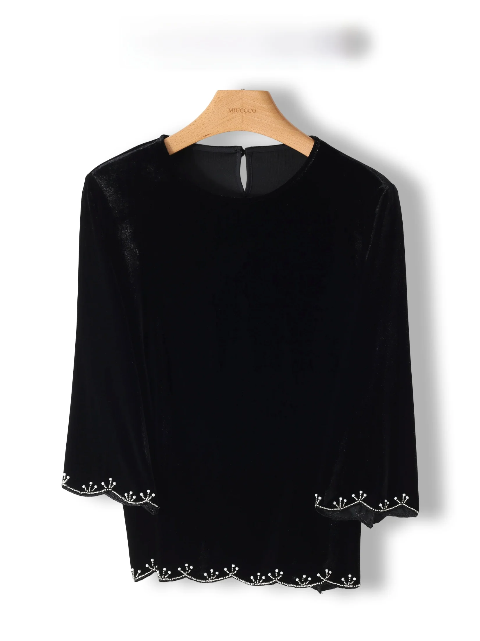 Fashionable Heavy Beaded Commute Top Women's T-shirt Versatile Ageless Seven Sleeve round Neck Button Closure Casual Shirt
Fashionable Heavy Beaded Commute Top Women's T-shirt Versatile Ageless Seven Sleeve round Neck Button Closure Casual Shirt