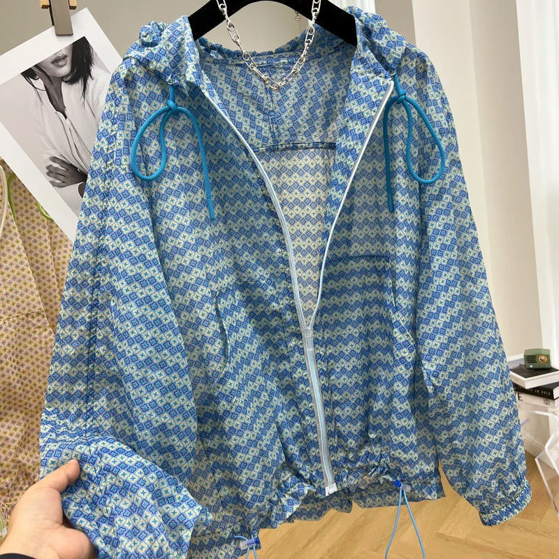 Floral Hooded Jackets Women Vinatge Sunscreen Clothing Korean Fashion Casual Baggy Outwear Designed Coats Harajuku Aesthetic Ins 
Floral Hooded Jackets Women Vinatge Sunscreen Clothing Korean Fashion Casual Baggy Outwear Designed Coats Harajuku Aesthetic Ins