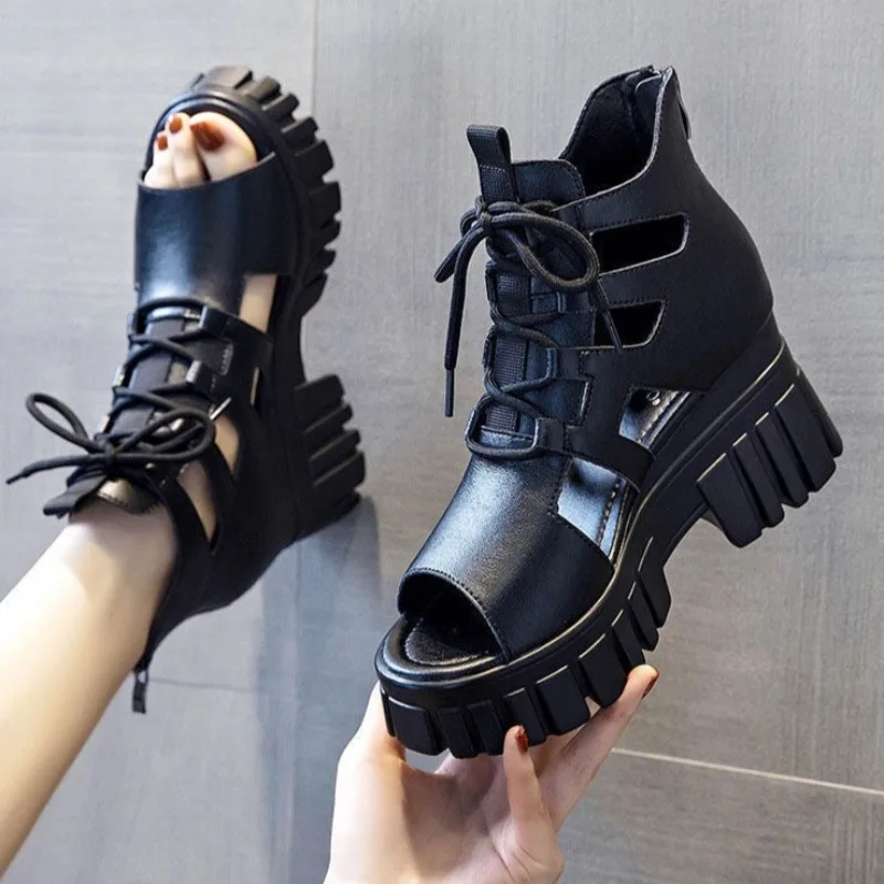 Summer Cutout Breathable Heightened Skinny Roman Sandals Women's New All-match High-heeled Platform Cooling Boots
Summer Cutout Breathable Heightened Skinny Roman Sandals Women's New All-match High-heeled Platform Cooling Boots