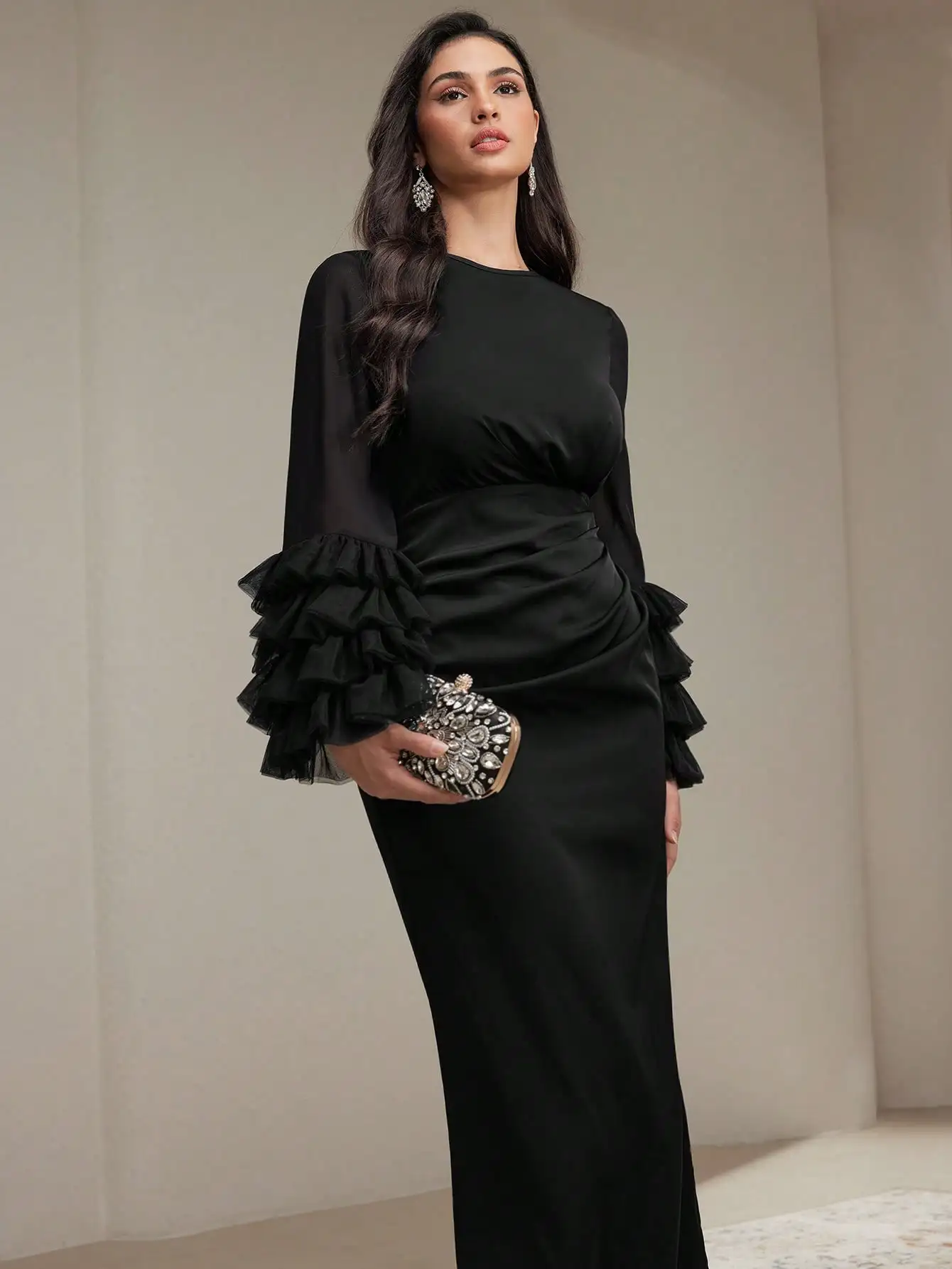 Black Elegant Long Sleeve Dress with Ruffled Flare Sleeves and Draped Waist
Black Elegant Long Sleeve Dress with Ruffled Flare Sleeves and Draped Waist