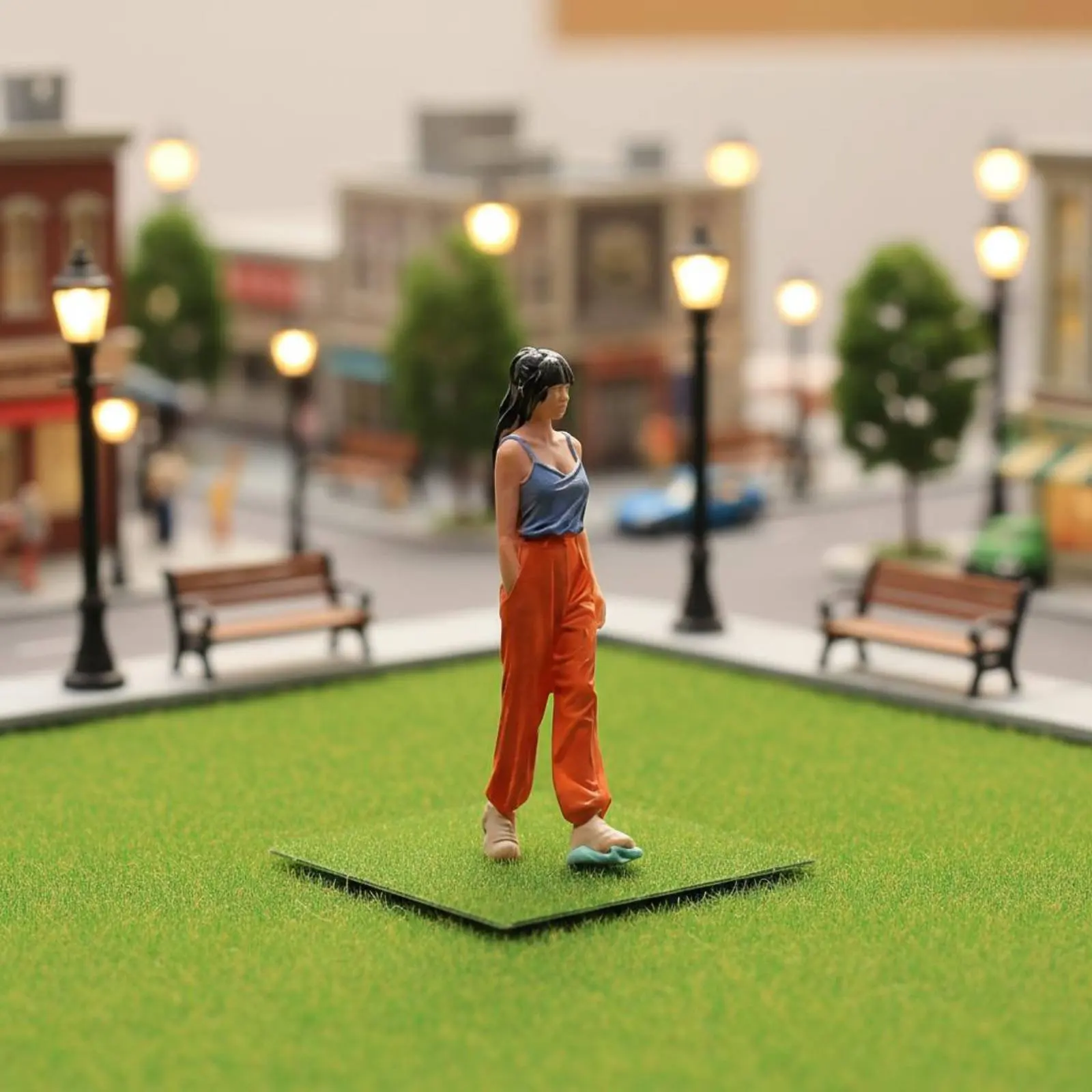 Everyday Female Figurine Elegant Workmanship Sand Table Person Decoration Hand-Painted Resin Miniature Realistic Pose
Everyday Female Figurine Elegant Workmanship Sand Table Person Decoration Hand-Painted Resin Miniature Realistic Pose